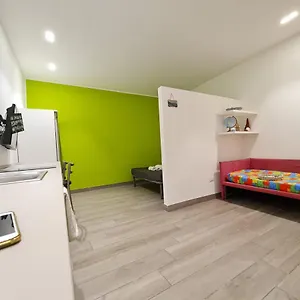  Appartamento Alloggio Con Piccolo Patio - Bosco Di Capodimonte